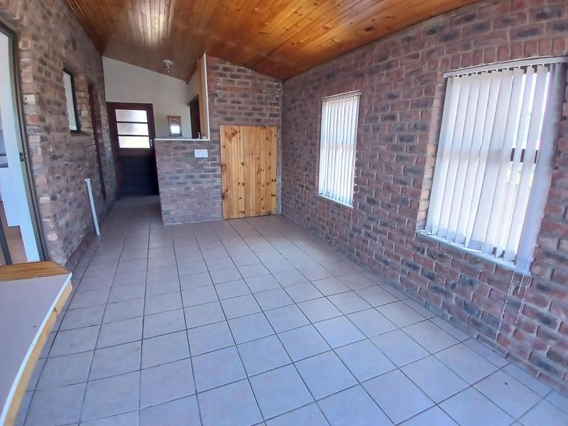 2 Bedroom Property for Sale in Stilbaai Wes Western Cape
